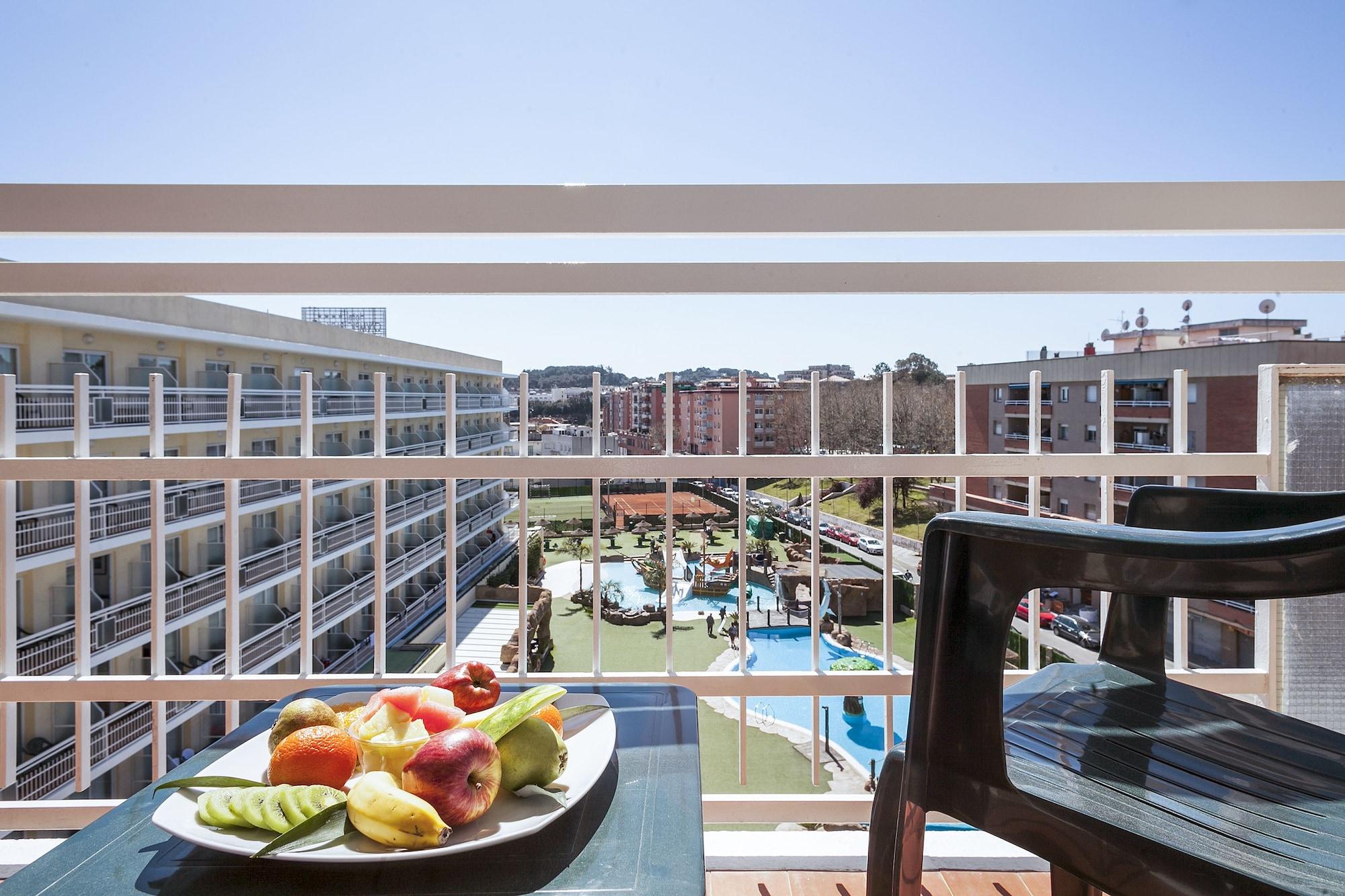 Evenia Olympic Resort Lloret de Mar Exterior foto