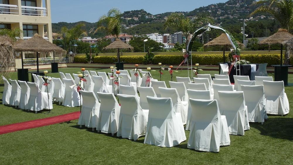 Evenia Olympic Resort Lloret de Mar Exterior foto