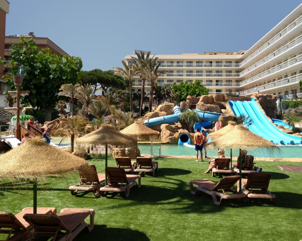 Evenia Olympic Resort Lloret de Mar Exterior foto